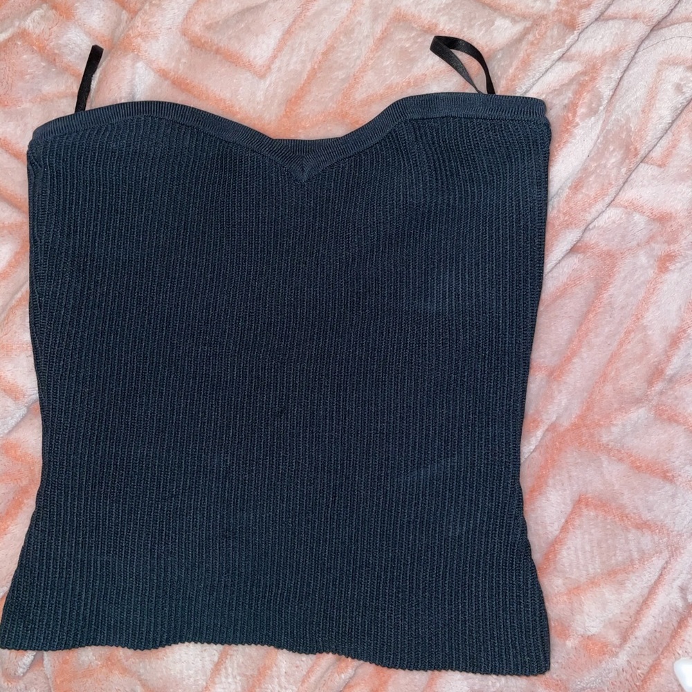 Sculpt knit sweatheart top